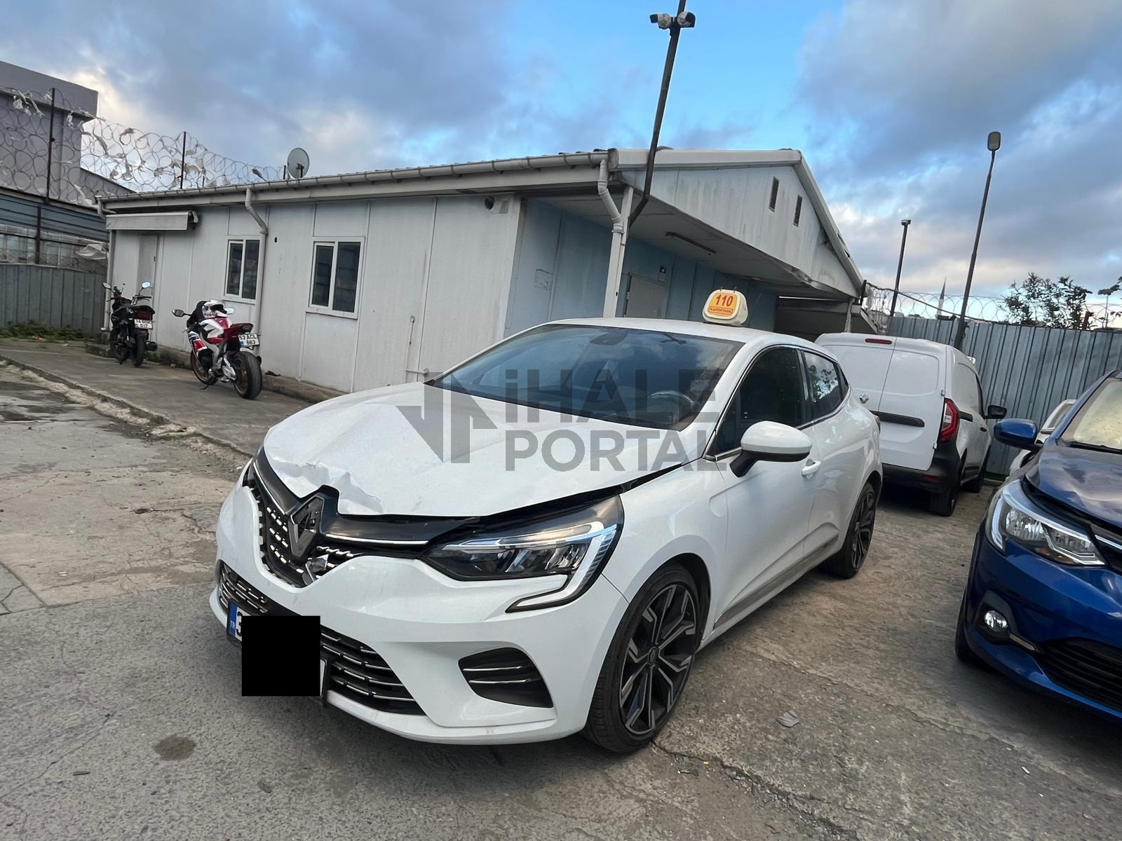 RENAULT CLIO JOY 1.0 TCE X-TRONIC 90
