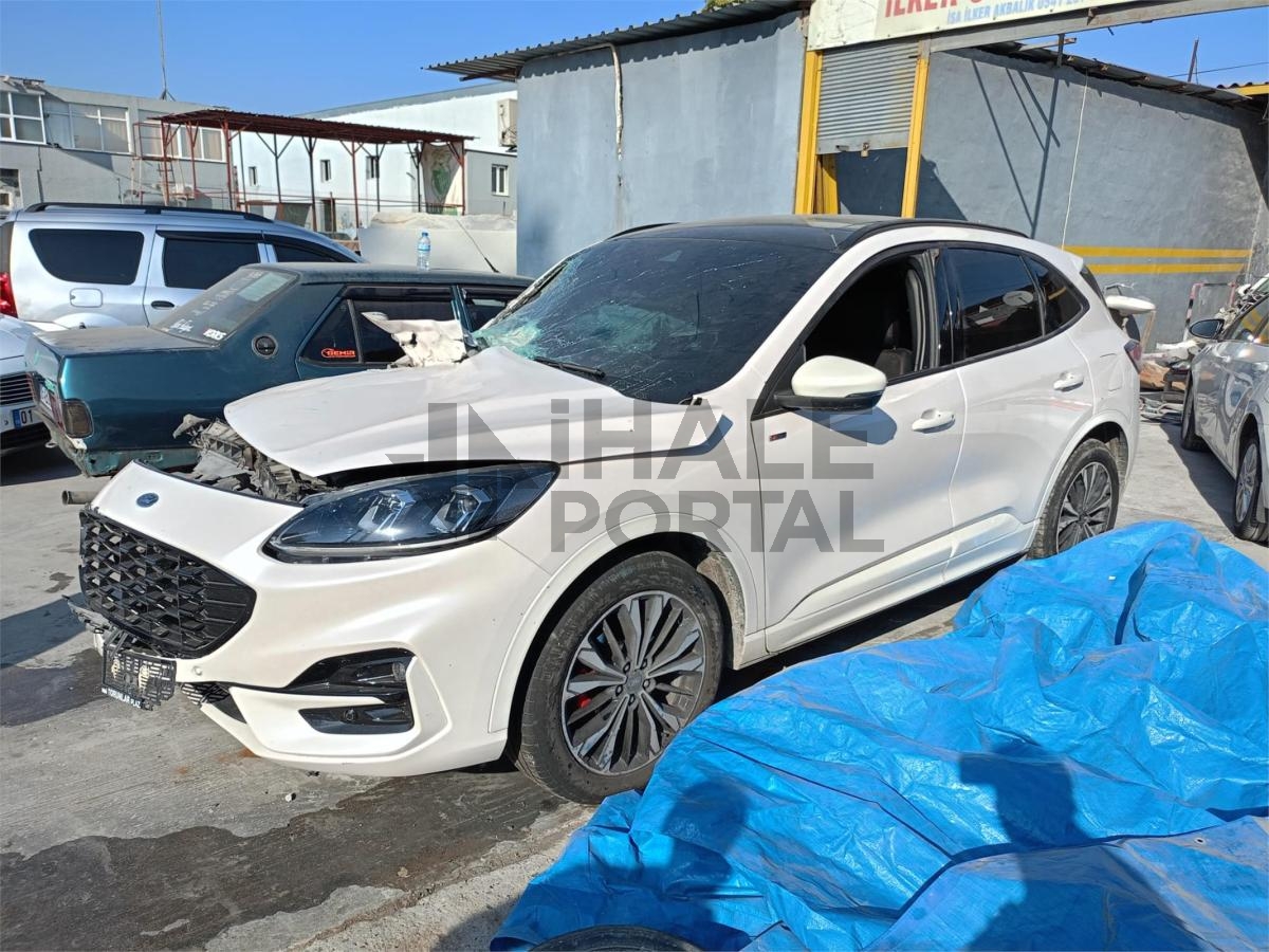 FORD KUGA ST-LINE 1.5 ECOBOOST 182 8AT E6.2