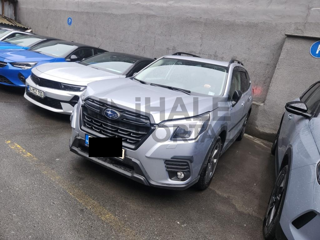 SUBARU FORESTER 2.0i e-XCLUSIVE BLACK