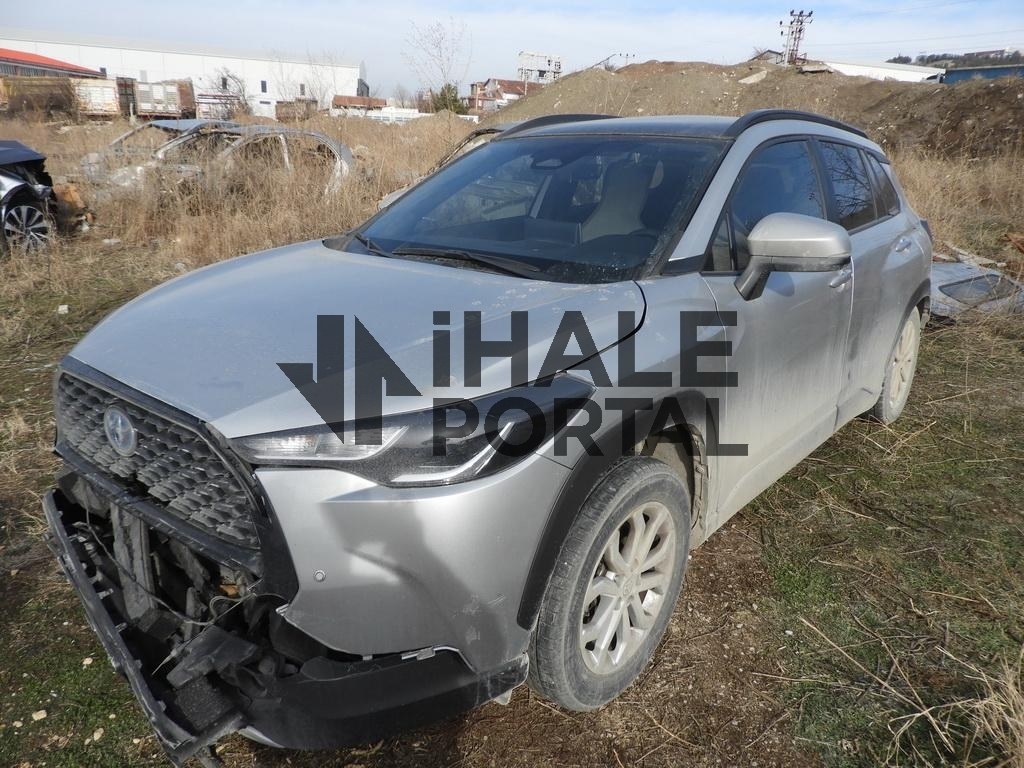 TOYOTA COROLLA CROSS 1.8 HYBRID FLAME X-PACK E-CVT