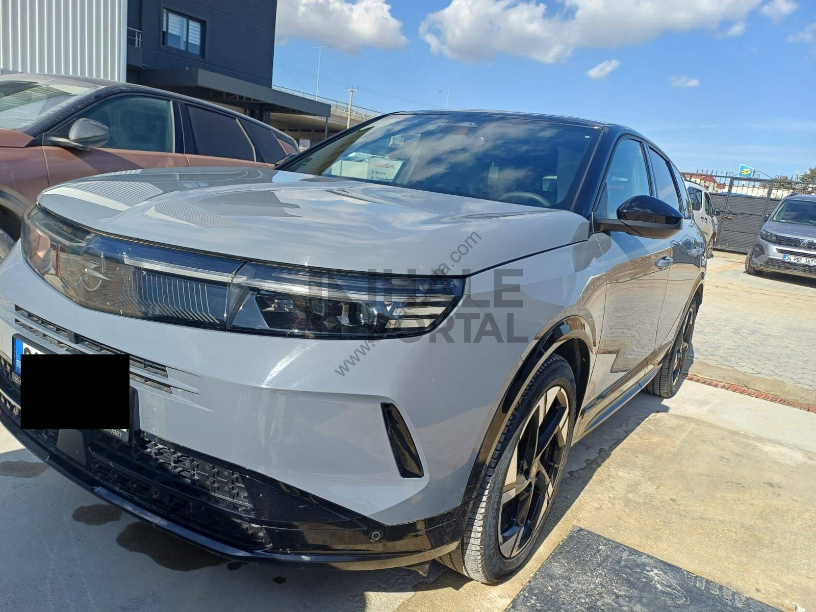 OPEL GRANDLAND 157KW GS